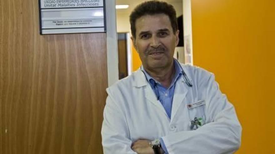 El director de la cátedra, el doctor Félix Gutiérrez.