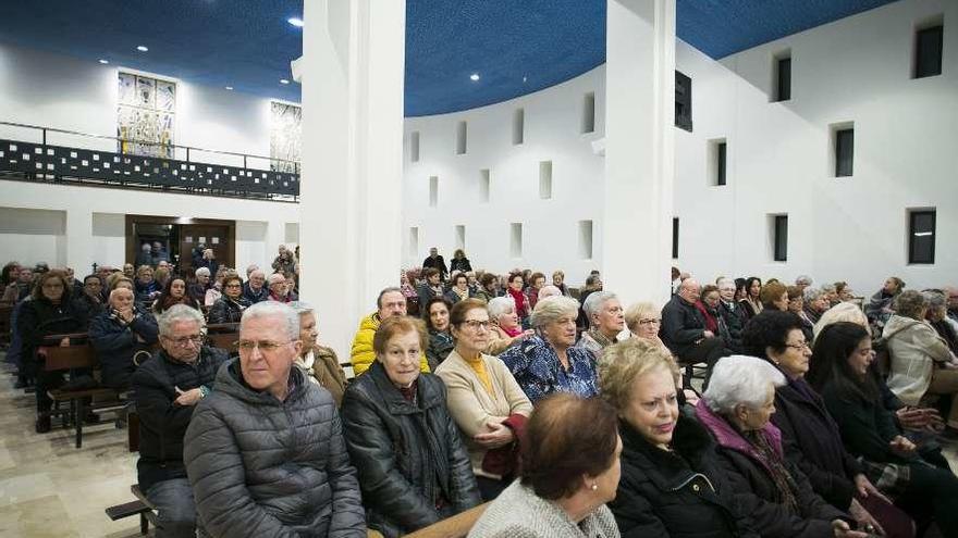 La iglesia de La Tenderina, rehabilitada, en el acto del pregón de las fiestas de San Francisco Javier.