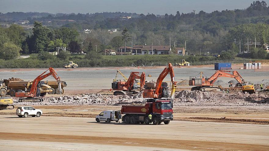 Despliegue y avance de las obras de Amazon en la parcela de Bobes