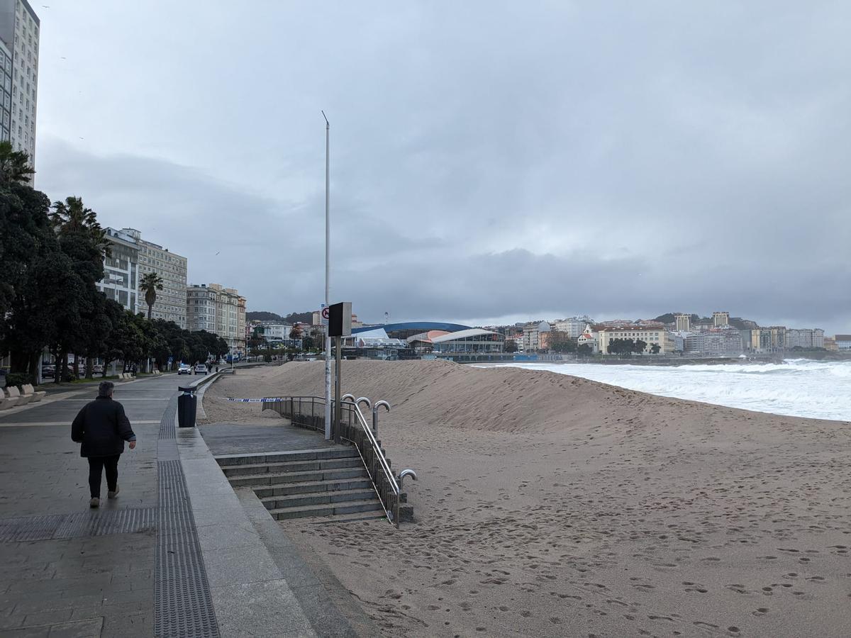 Alerta roja en el litoral por olas de hasta nueve metros