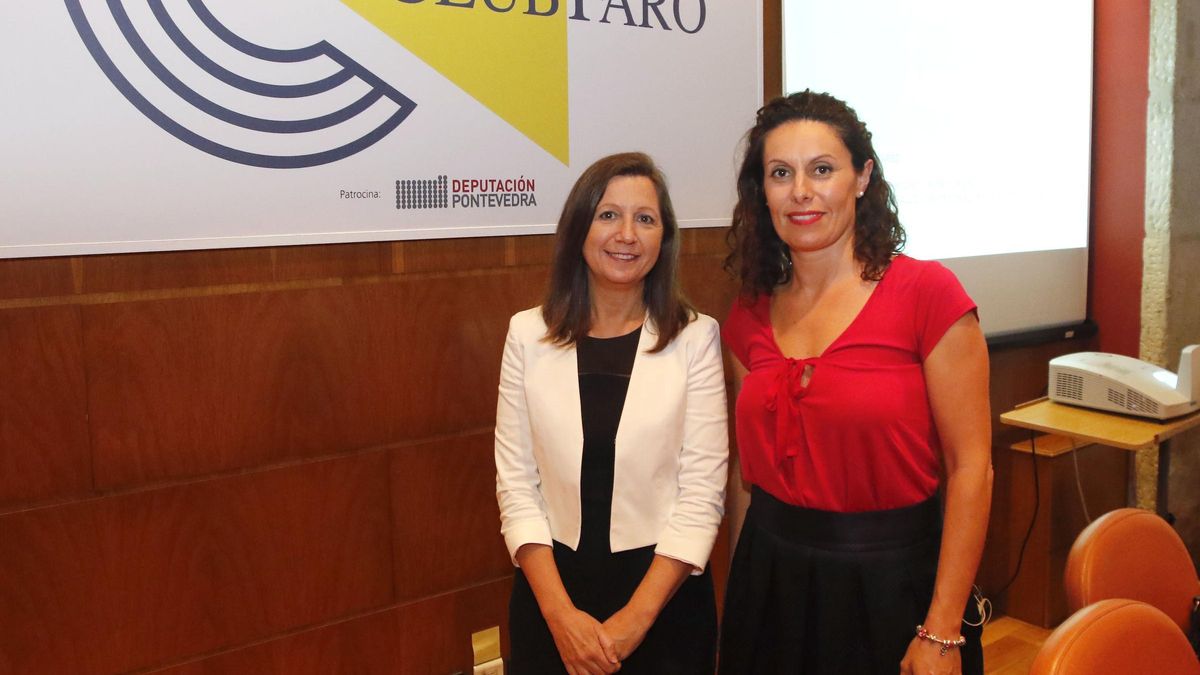 Alba Soutelo, a la izquierda, en el Club FARO con la nutricionista Maika López/ Alba Villar