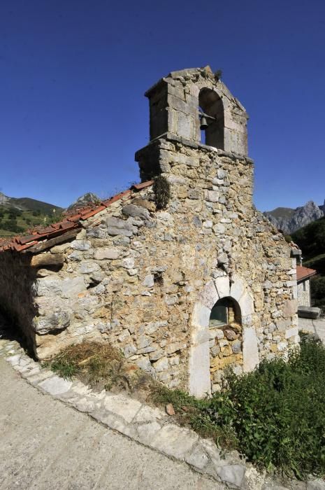 Iglesia de Tuiza de arriba en Lena