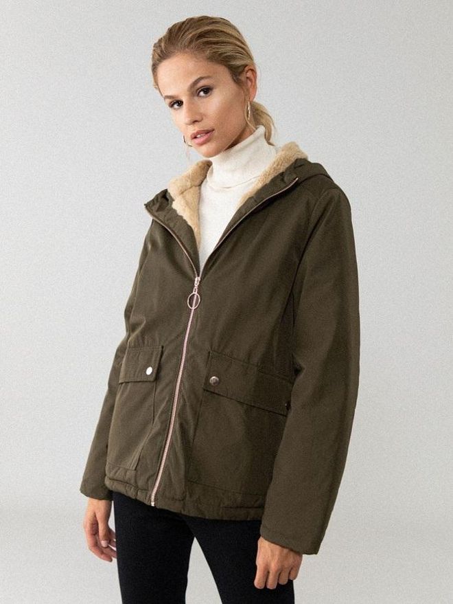 Rebajas de enero 2021 en Lefties: Parka con interior de pelo