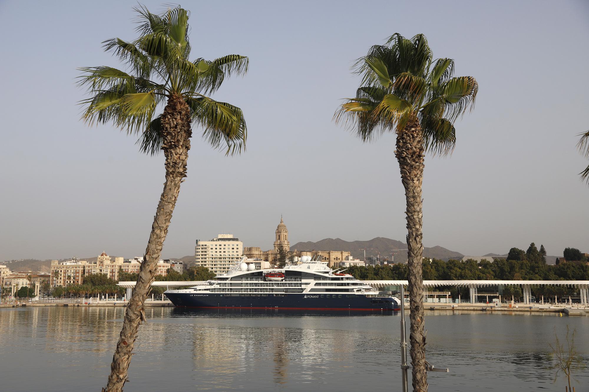 Atraca en el Puerto de Málaga Le Champlain: el crucero del lujo y la exclusividad