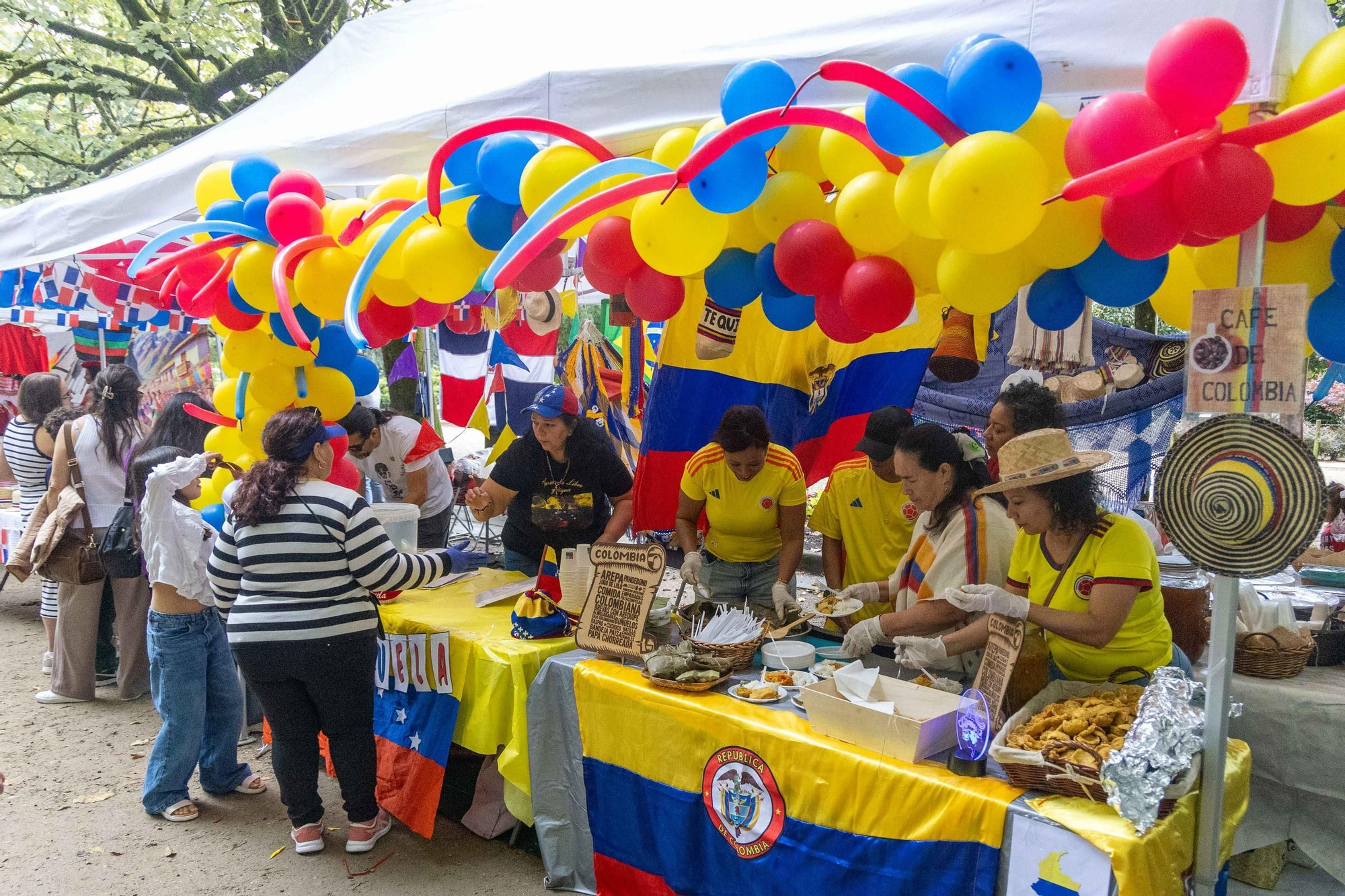 Décimo primeira edición do Festival Intercultural en Santiago