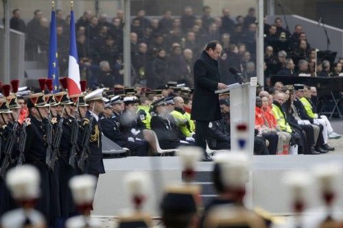 Homenaje a las víctimas del 13-N en París