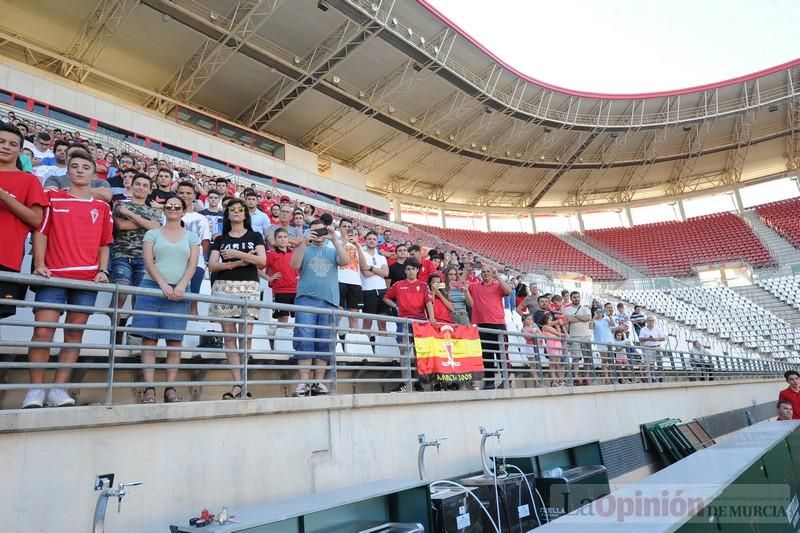 Presentación de Aquino