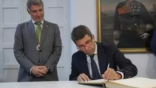 El presidente Mazón lleva el pleno del Consell a Orihuela en el cuarto aniversario de la DANA