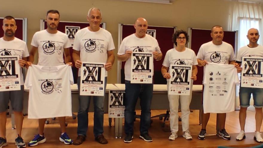 Por la izquierda, José García, Sergio Fernández, José Antonio Martínez, Bárbara González, Manuel Guerra y Alberto Álvarez, en la presentación del cross. | A. M. S.