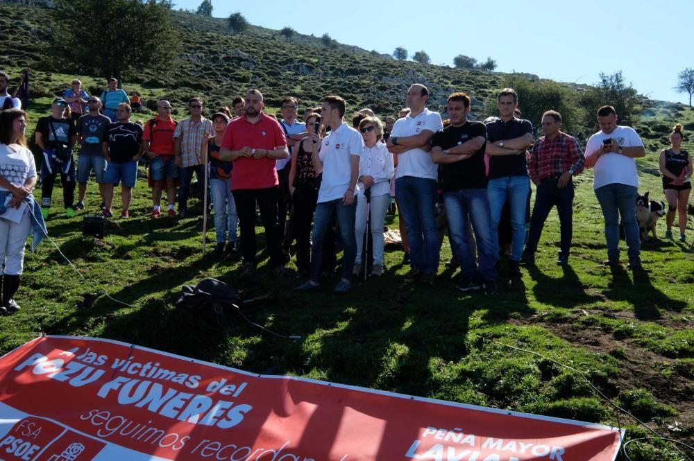 Homenaje a las víctimas del Pozo Funeres