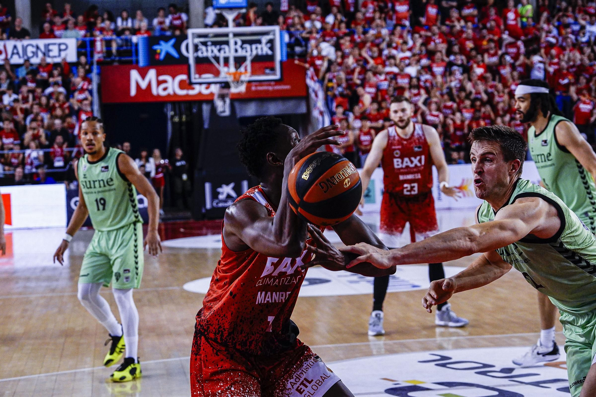 El Baxi - Bilbao Basket, en fotos