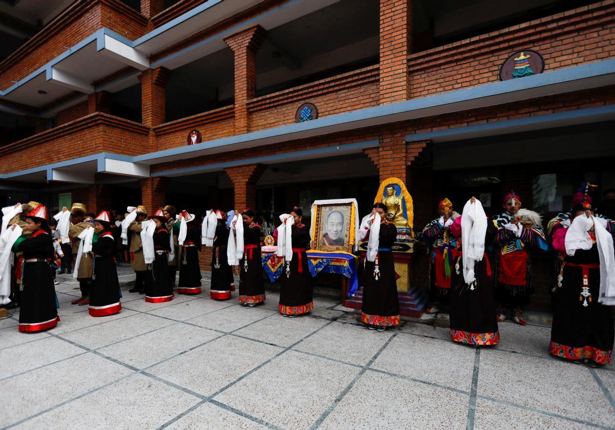 Nepal celebra el 88 cumpleaños del Dalái Lama