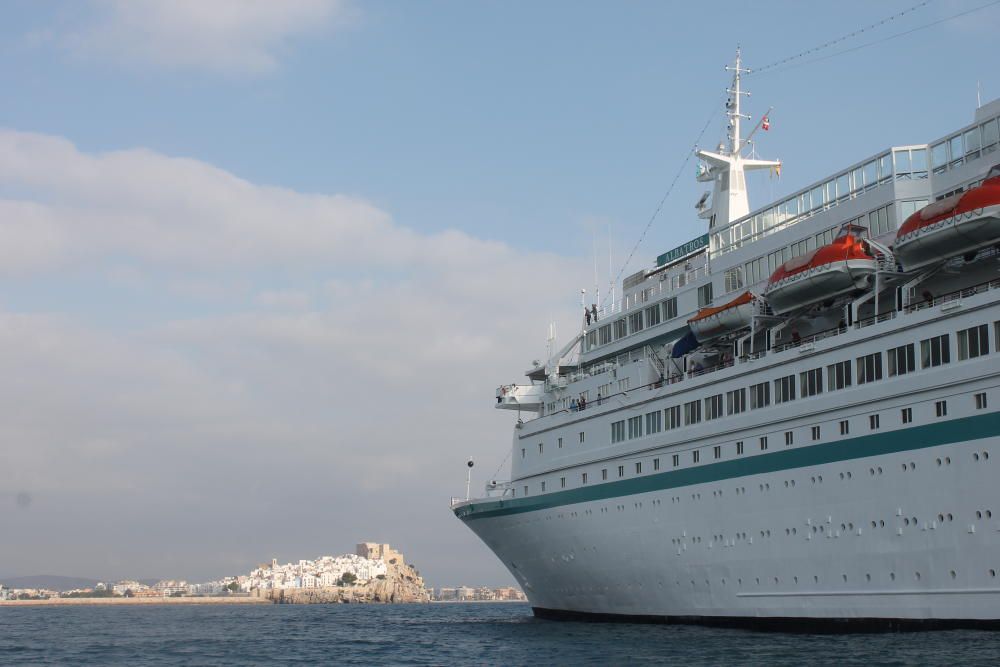 Peñíscola recibe un crucero del norte de Europa