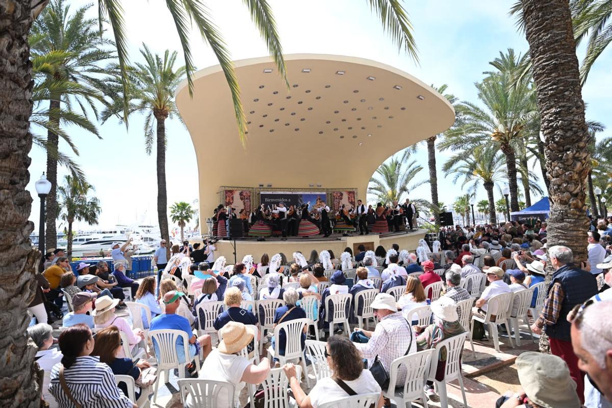Albacete llega a Alicante con una jornada de folklore y gastronomía Albacete llega a Alicante con una jornada de folklore y gastronomía