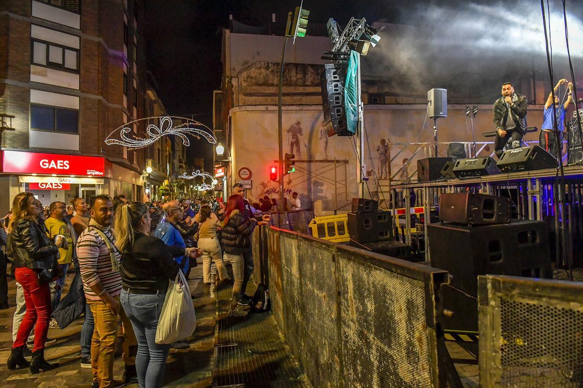 Ambiente en Las Palmas de Gran Canaria en la noche de Reyes de 2024.