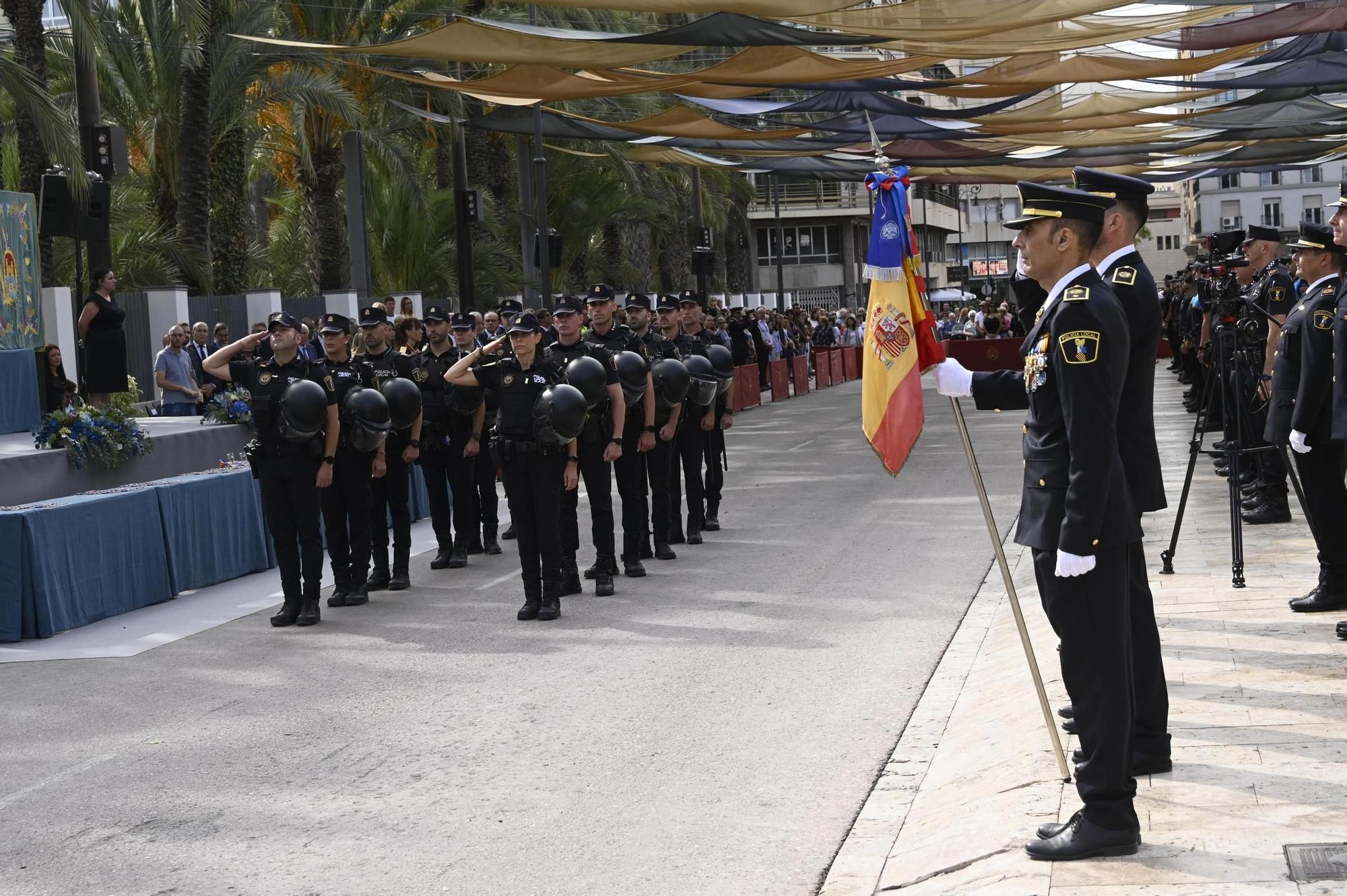 Así ha sido el acto del patrón de la Policía Local de Elche