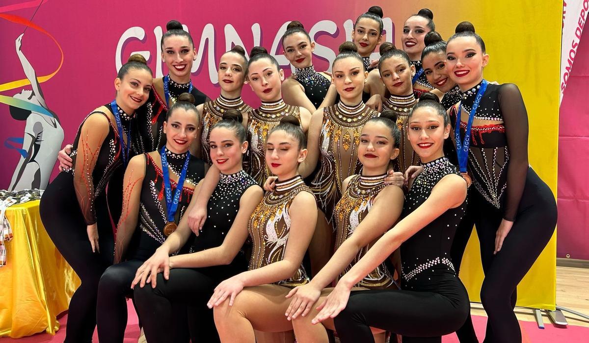Participantes del Gimansia Morvedre en la Copa Base.