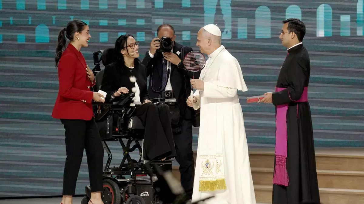 Carolina Marín ante el papa: "El deporte es un puente de solidaridad, inclusión y paz"
