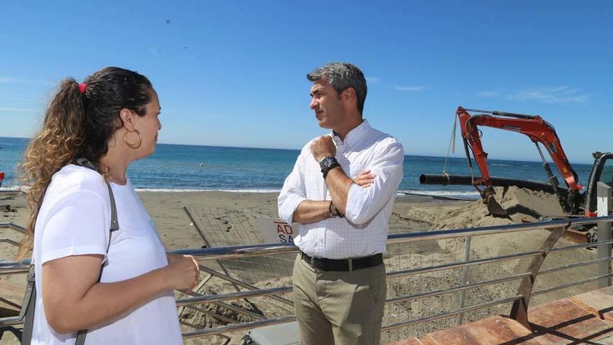 Encarnación Cortés y Víctor Navas visitaron ayer las obras.