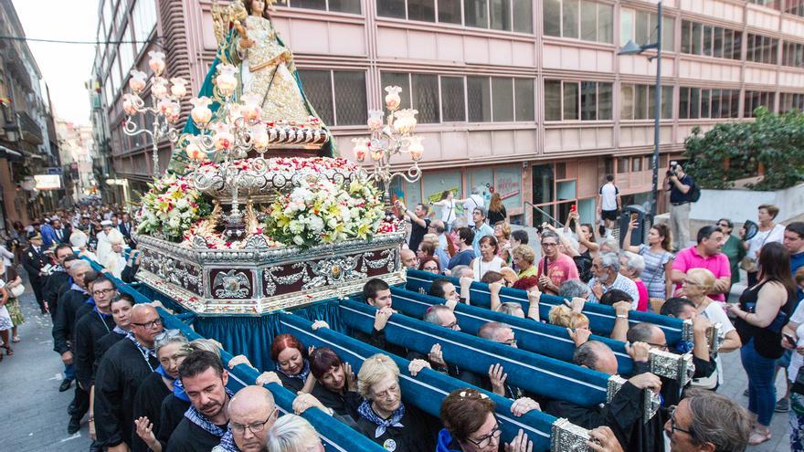 La Patrona de Alicante, la Virgen del Remedio, sale en procesión el viernes tras 3 años