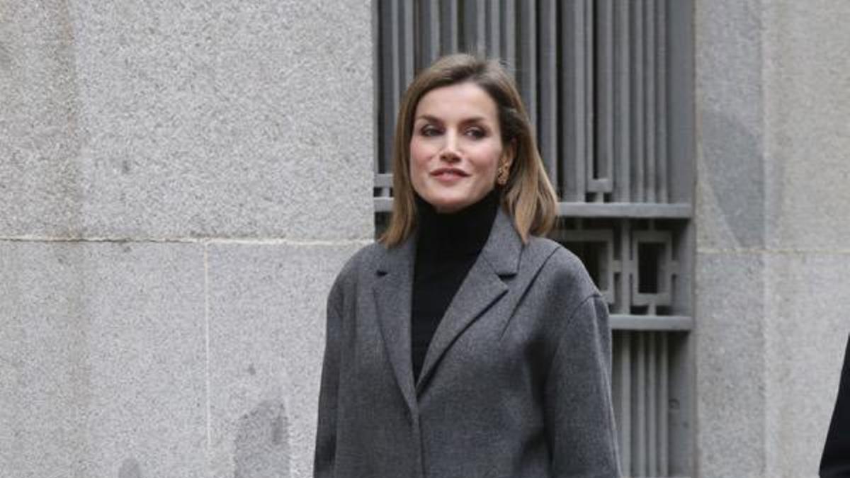 La Reina Letizia con look oversize