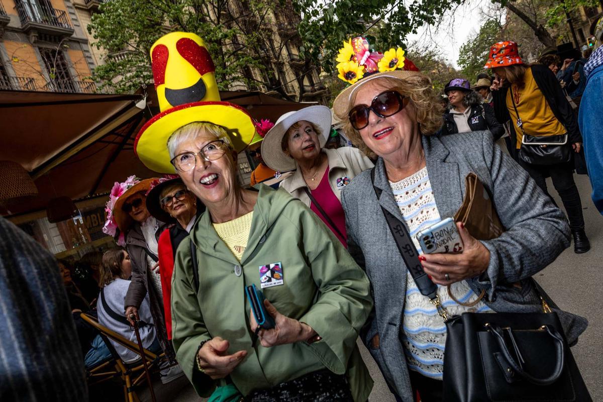 Nueva edición del Paseo con Sombrero por Barcelona