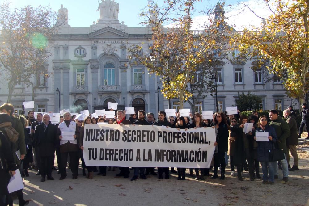 Concentración por la libertad de prensa ante el Tribunal Supremo