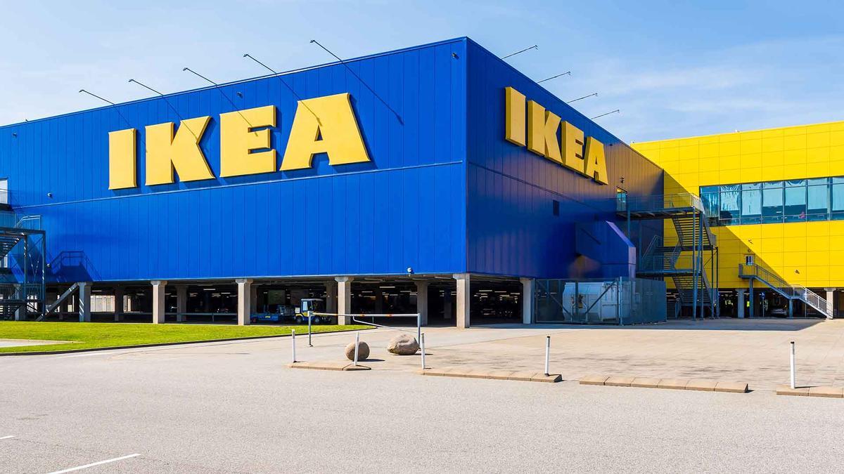 Ikea recibe por tiempo limitado el árbol de Navidad natural a bajo precio que cuenta con devolución 100 por cien del dinero