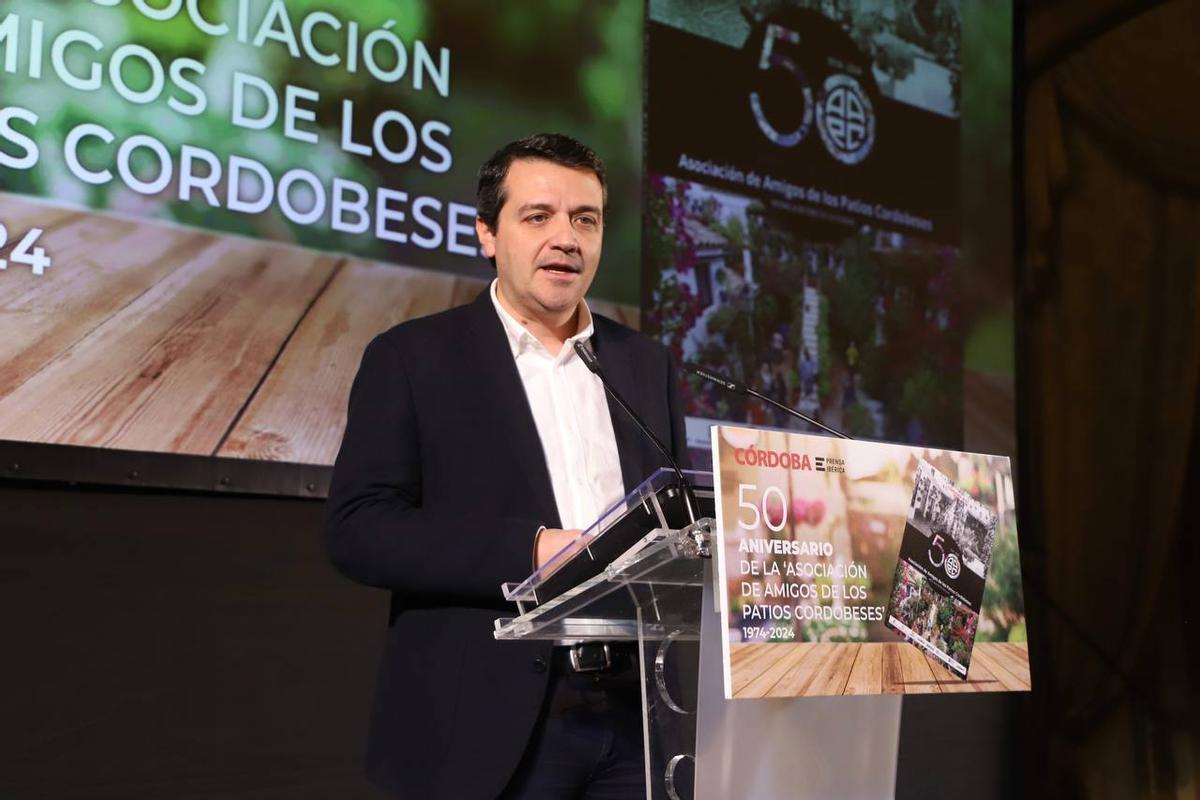 Jose María Bellido, durante su intervención en el acto de la presentación del libro.