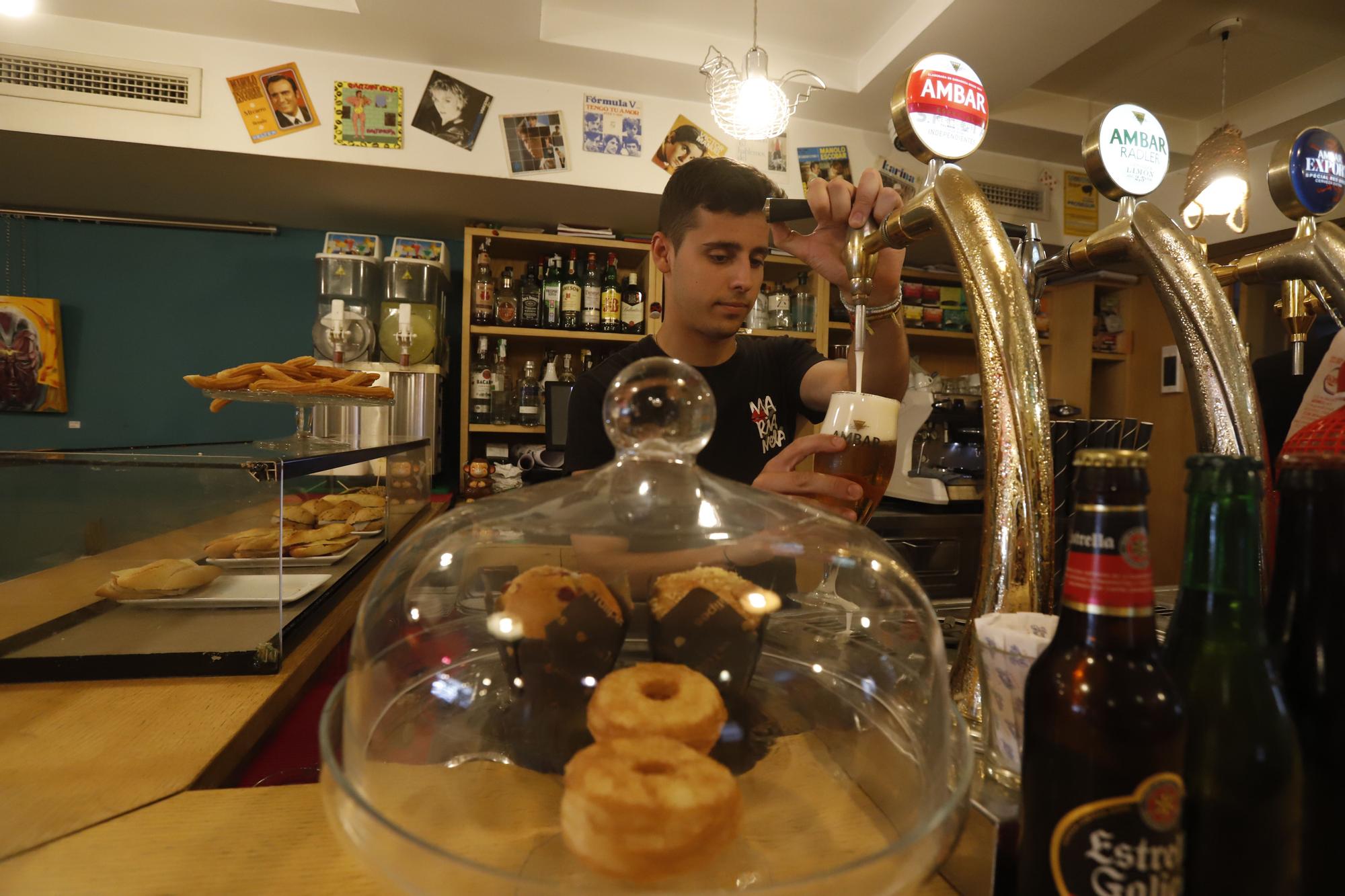 En imágenes | Así es la cafetería Marianela de Zaragoza