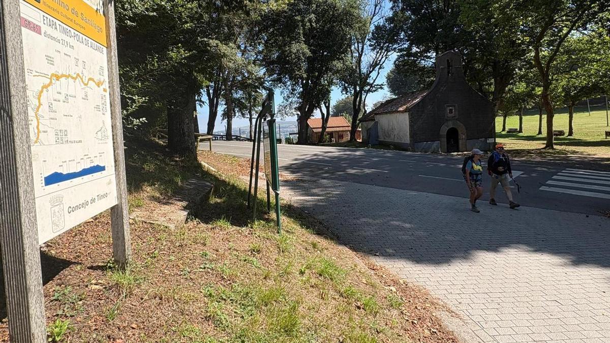 Los empresarios alertan de una caída de peregrinos en el Camino Primitivo y piden más promoción