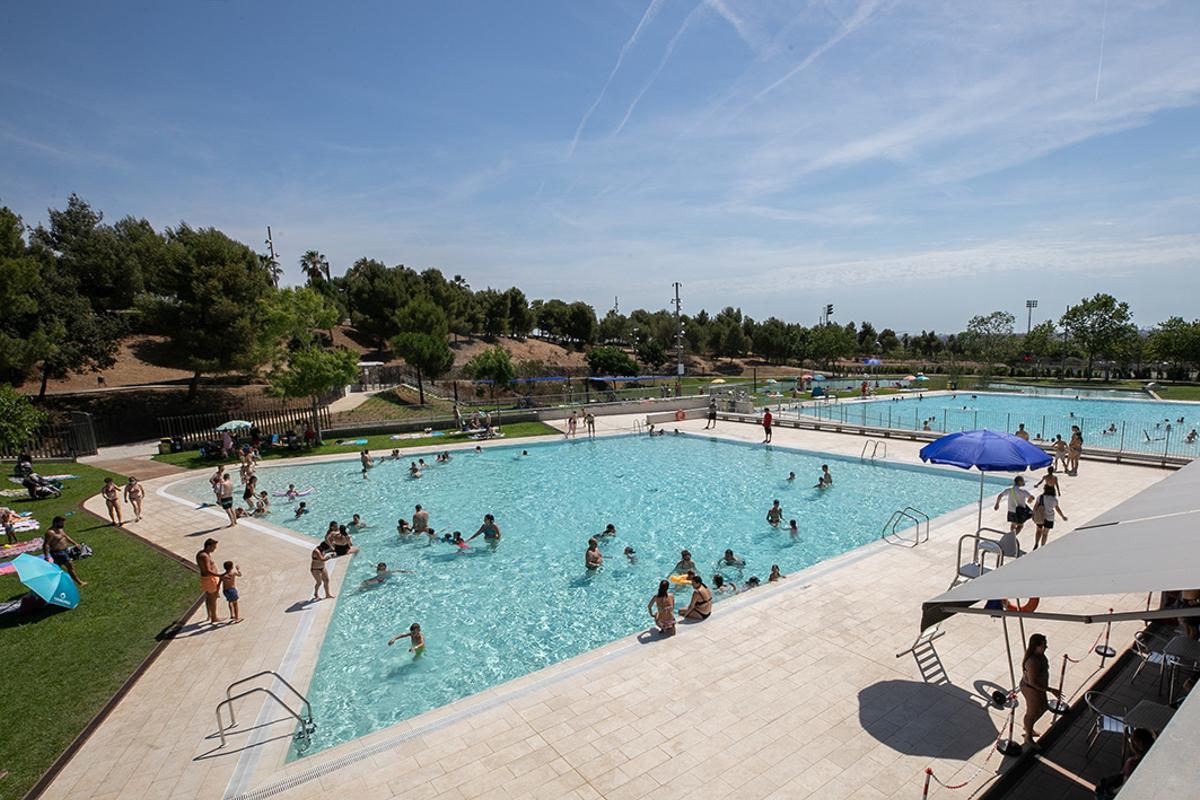 Sant Boi obre al públic les noves piscines de la Muntanyeta