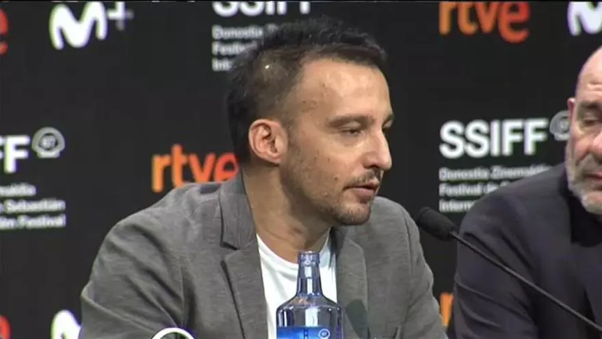 Amenábar: "La película llama la atención sobre el repunte del fascismo"