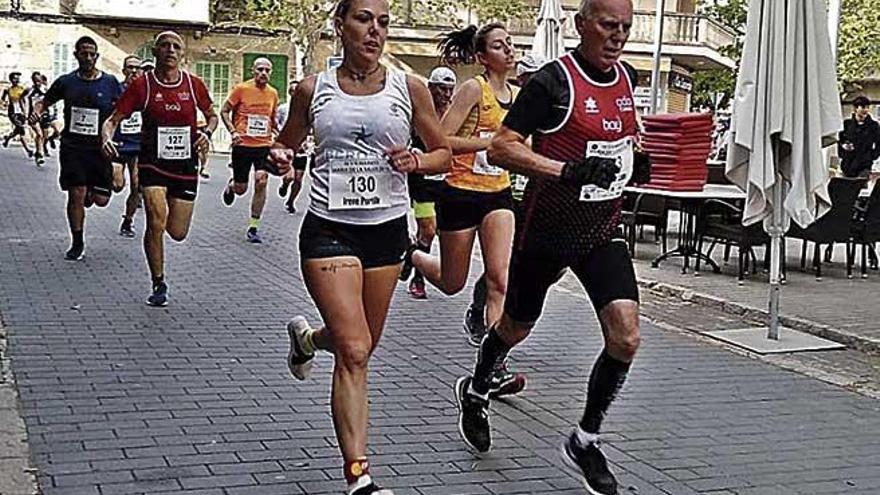 Irene Portillo, primera mujer clasificada, durante la carrera.