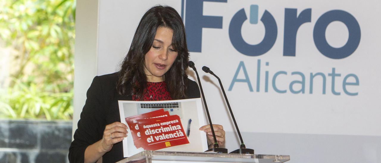 La presidenta de Cs, Inés Arrimadas, en el Foro Alicante