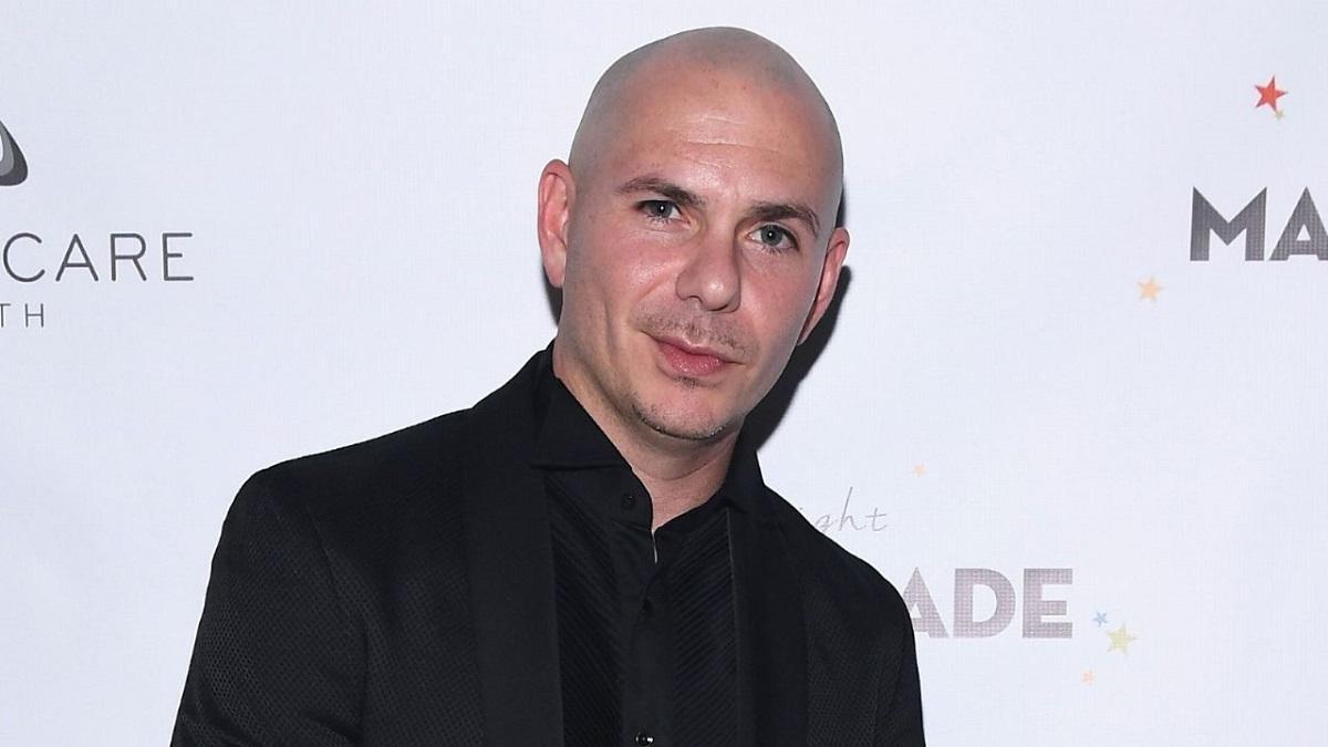 Pitbull compra un equipo de Nascar