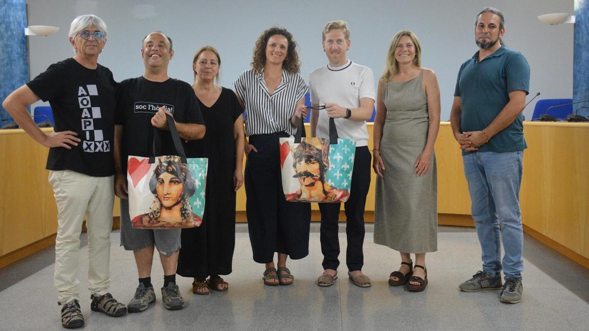 La presentació de les noves bosses de mà.