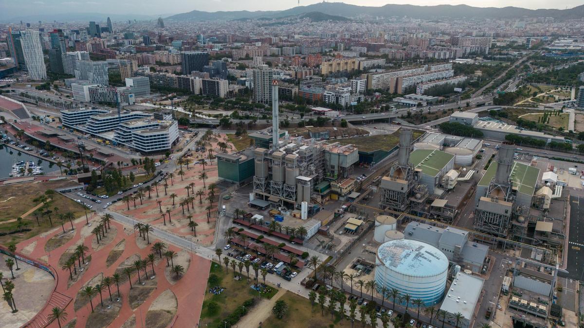 La incineradora de residuos de Tersa, en Sant Adrià de Besòs.