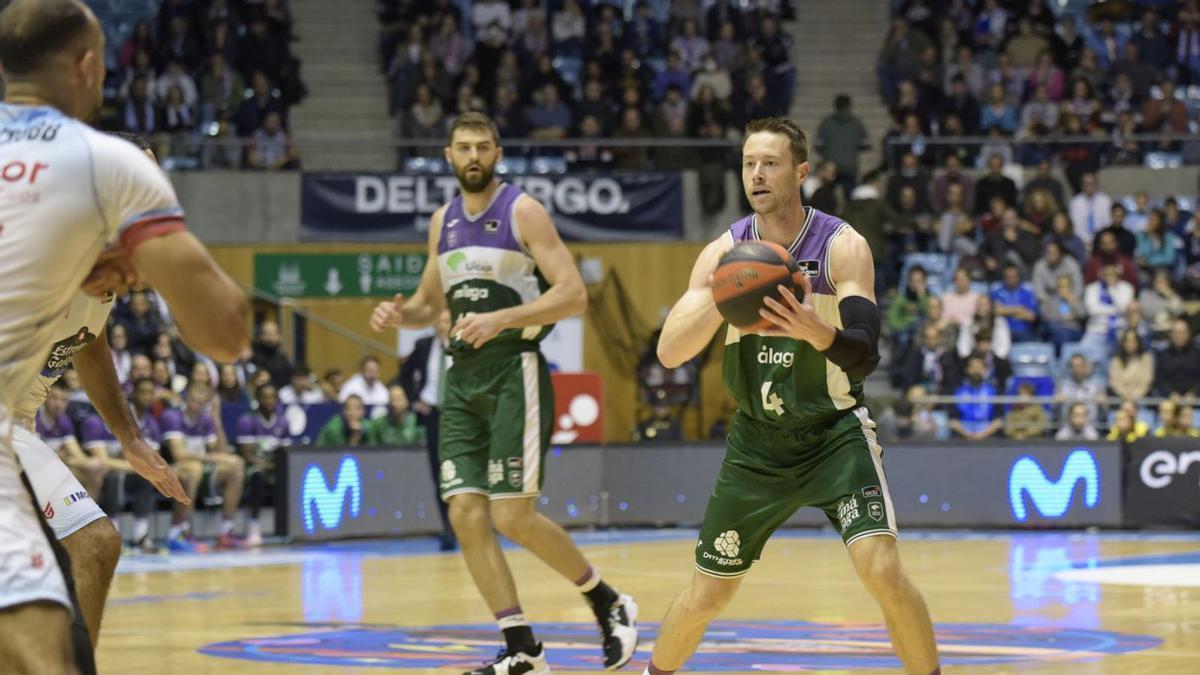 Tyler Kalinoski es el mejor tirador del Unicaja, aunque no le acompañan los porcentajes. | ACBMEDIA