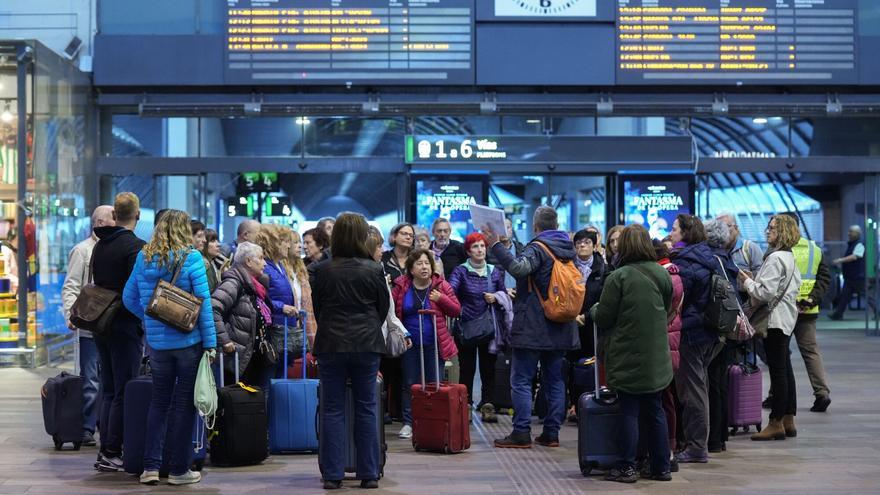 Así puedes reclamar el reembolso de tu billete por retrasos o cancelaciones en avión y tren