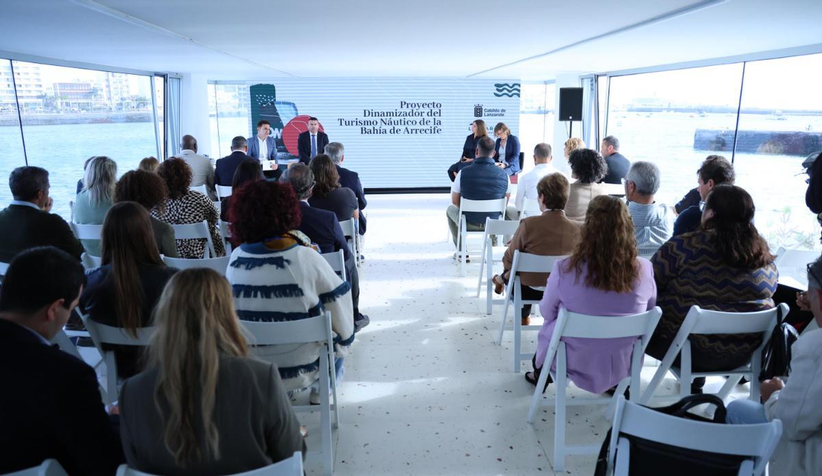 Presentación Proyecto Dinamizador del Turismo Náutico en la Bahía de Arrecife.
