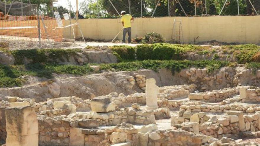 El yacimiento de La Alcudia vuelve a ser el centro de las excavaciones arqueológicas.