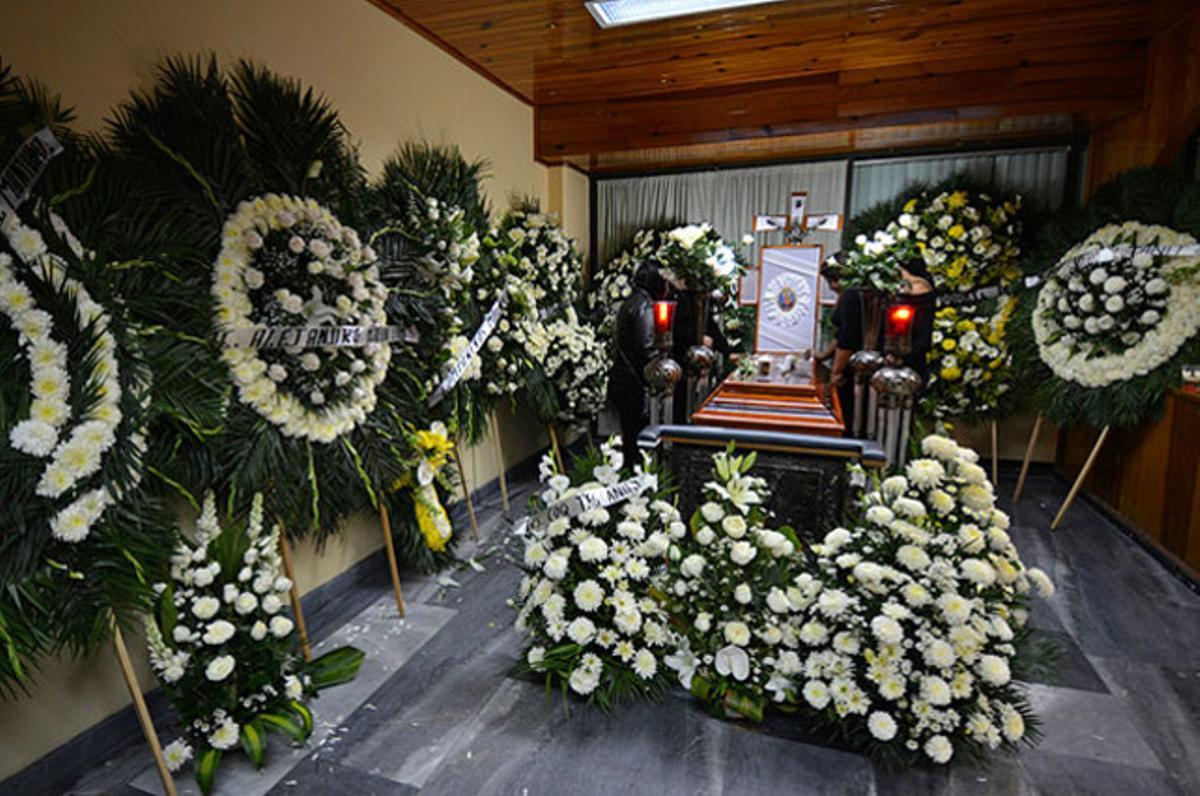 El taüt del reporter mexicà Víctor Báez, abans del seu funeral a Xalapa (Mèxic). Báez, que havia treballat per al diari ’Milenio’, va ser segrestat quan sortia de la seva oficina.