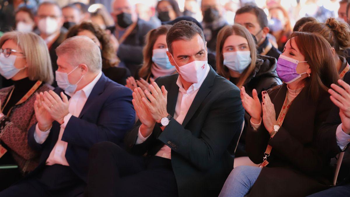 El presidente del Gobierno durante el XVI Congreso el PSOE en Murcia, el pasado domingo.