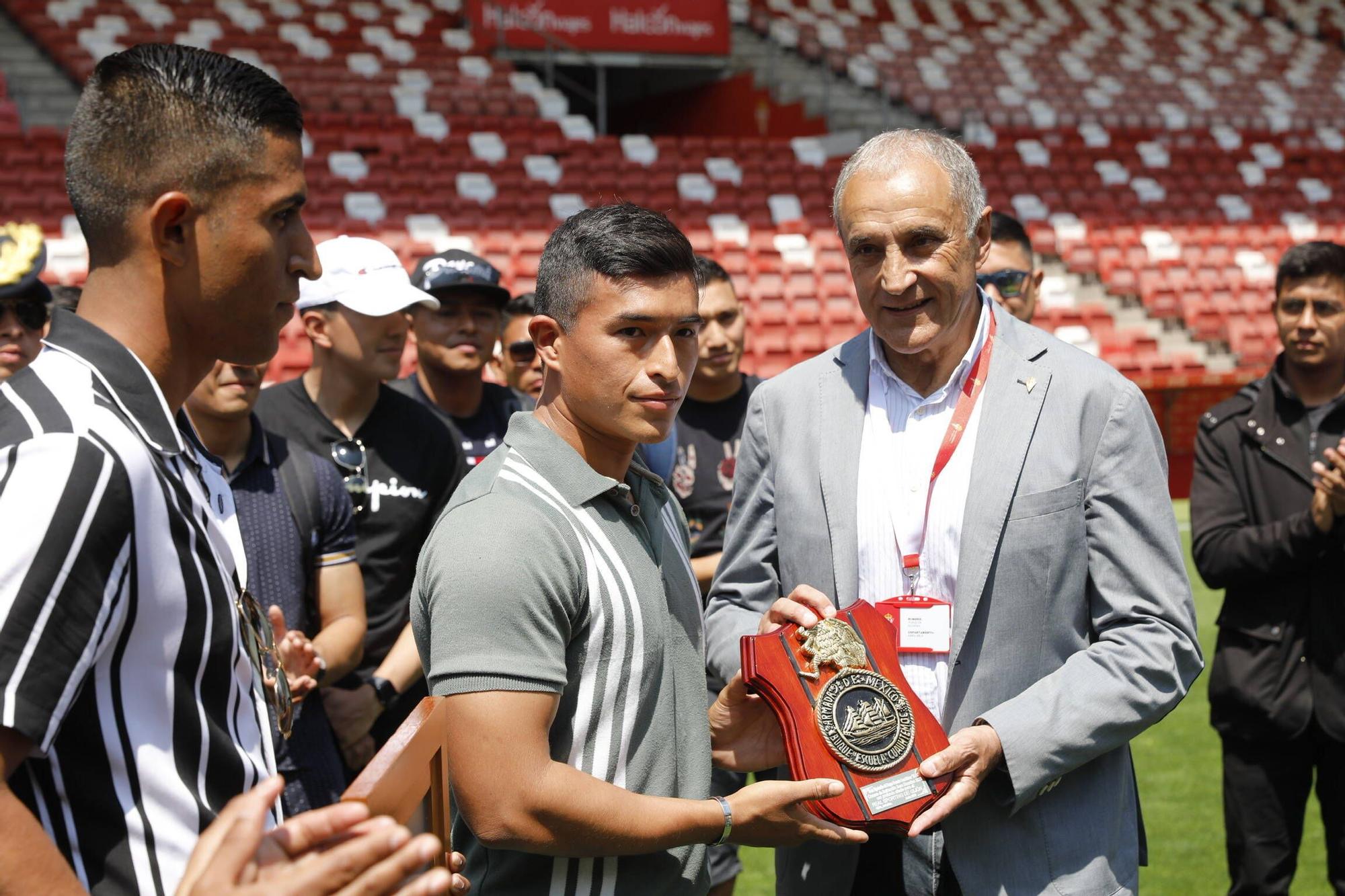 La visita de los cadetes del buque armada mexicano «Cuauhtémoc», en imágenes