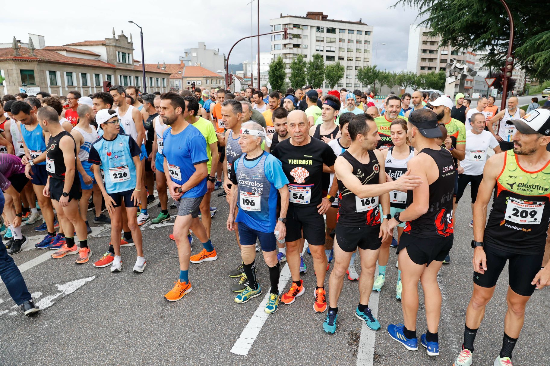 Una carrera con sardina y pan como premios