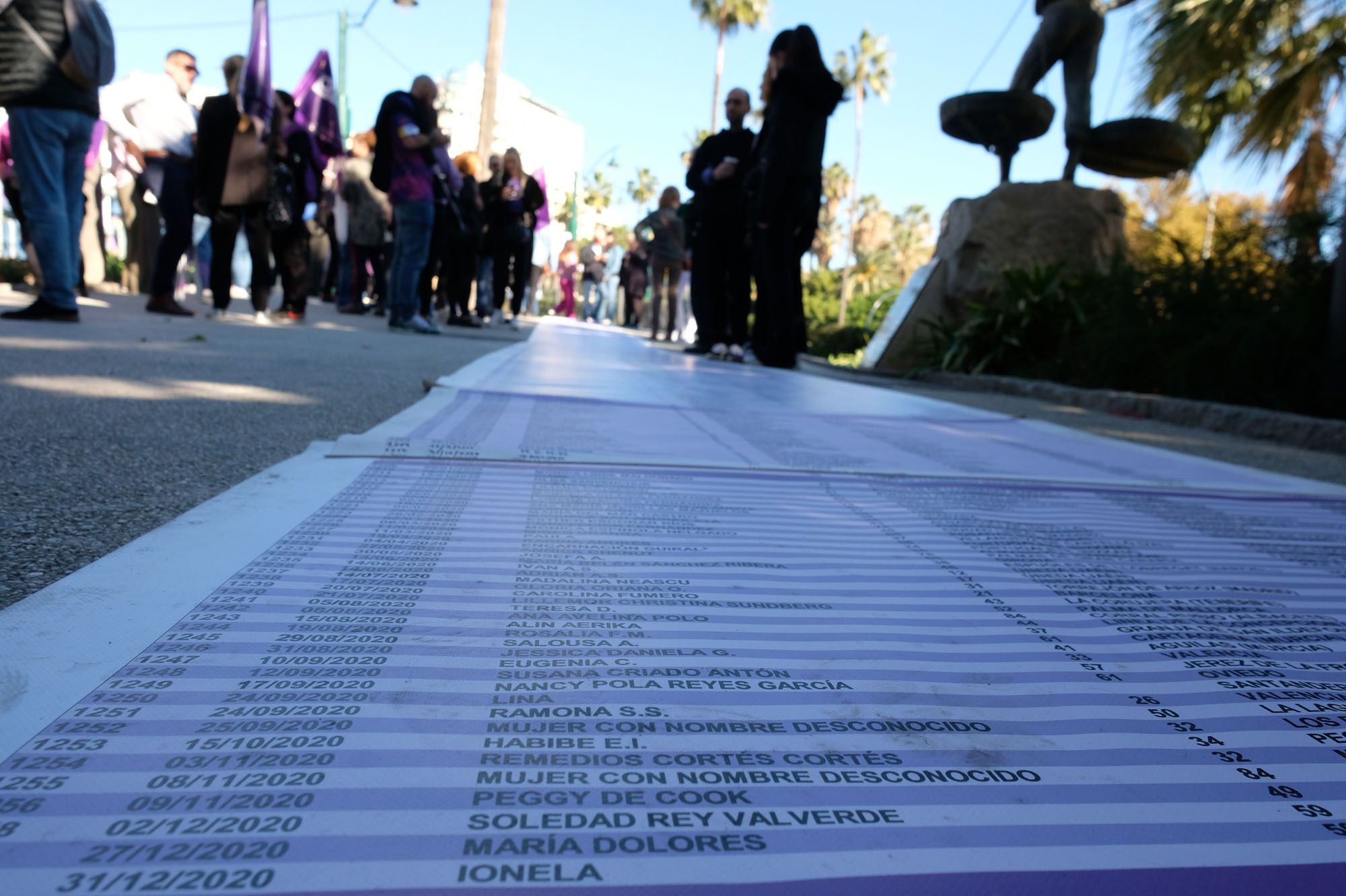 La marcha del 25-N en Málaga por el Día de la eliminación de la violencia machista contra las mujeres, en imágenes