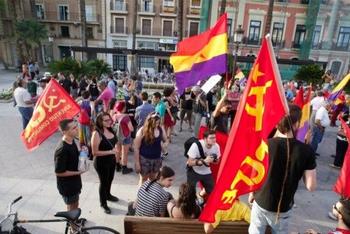 Protesta republicana por las calles de Murcia