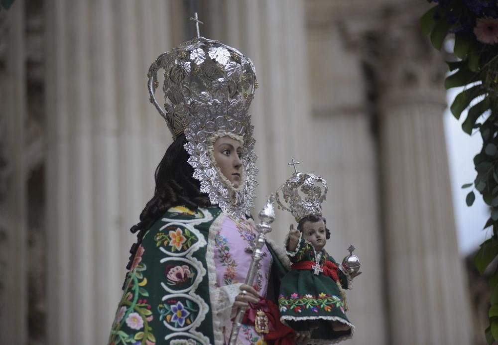 Ofrenda floral a la Morenica