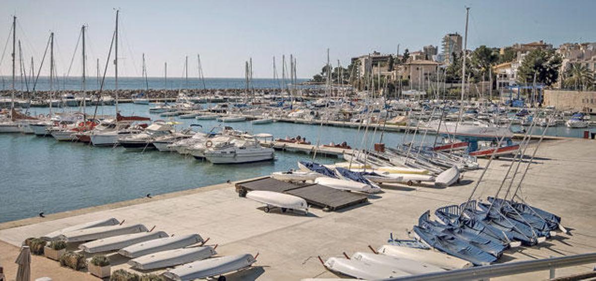 Vista del puerto deportivo de Calanova, en el barrio de Sant Agustí.